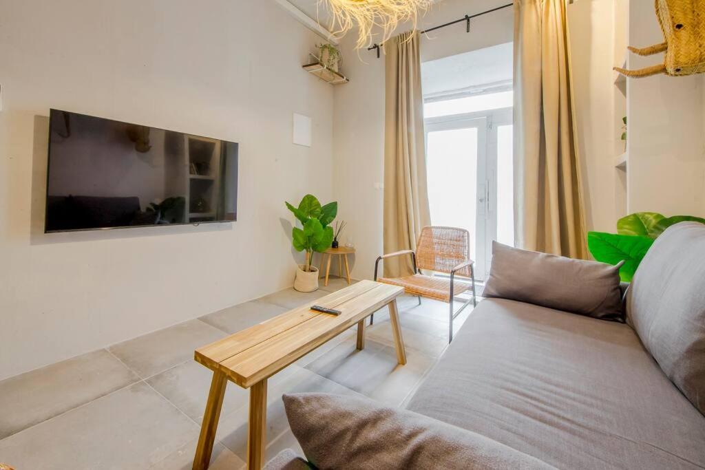 Cool Deluxe Interior Design A 2 Min De Gran Via Διαμέρισμα Μαδρίτη Εξωτερικό φωτογραφία